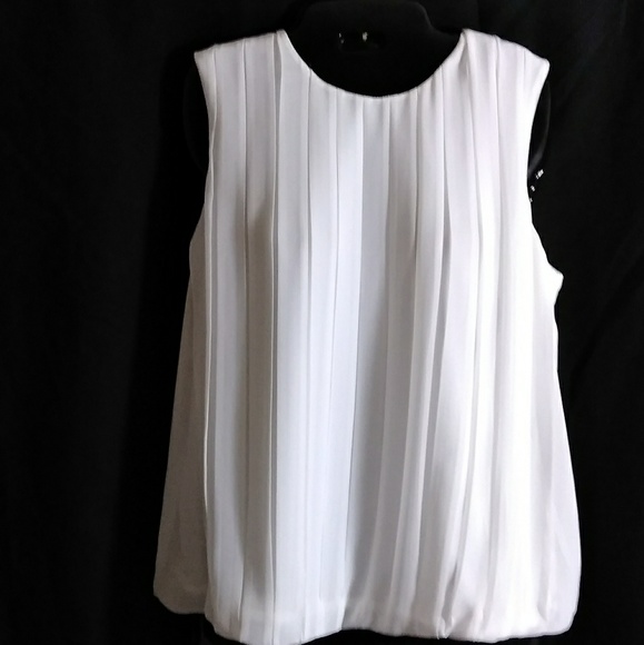 Calvin Klein Tops - Calvin Klein White Pleated Top